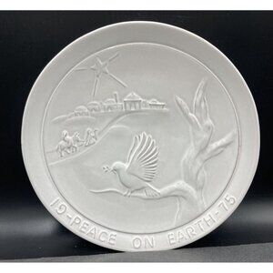 Vintage Frankoma Christmas  Art Pottery Hanging Plate 1975 "Peace On Earth"